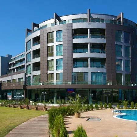 Menada Sunny Plaza דירה סאני ביץ'