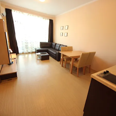 Menada Sunny Plaza * סאני ביץ'