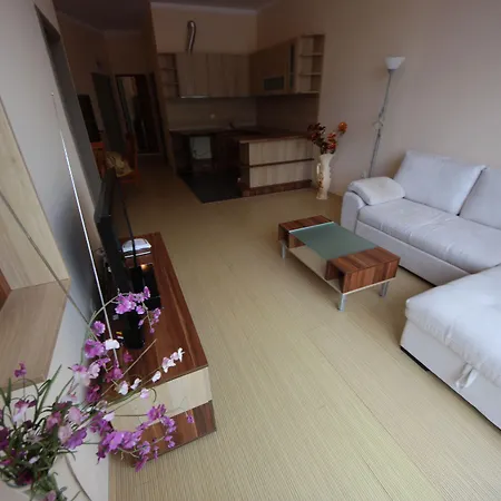 Menada Sunny Plaza * סאני ביץ'