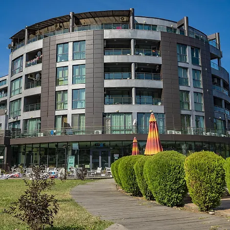 Menada Sunny Plaza * סאני ביץ'