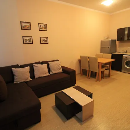 Menada Sunny Plaza דירה