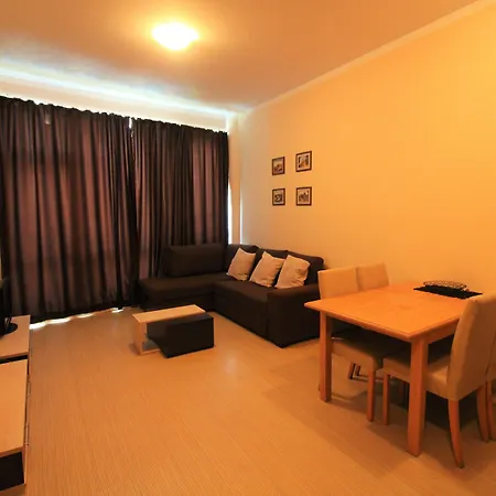דירה Menada Sunny Plaza