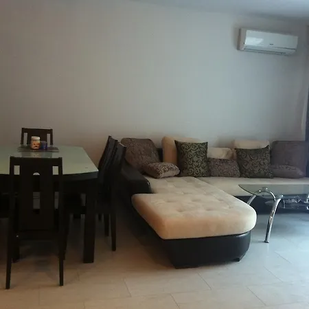 Menada Sunny Plaza דירה