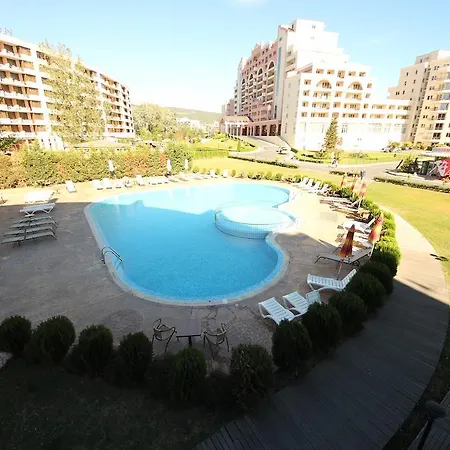 Menada Sunny Plaza * סאני ביץ'