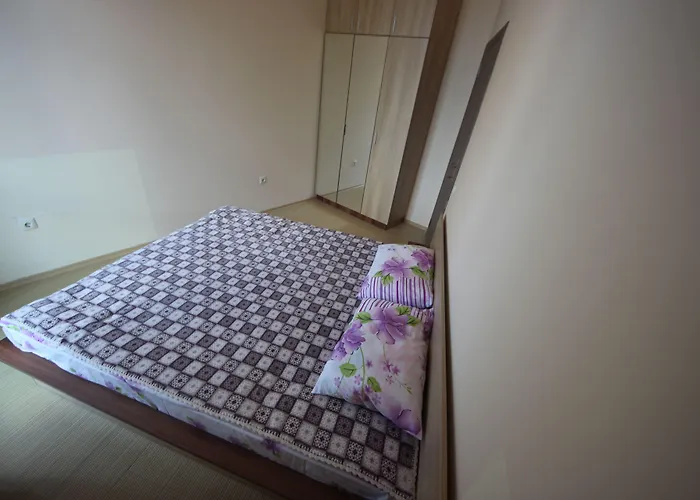 Апартамент менада съни бийч плаза