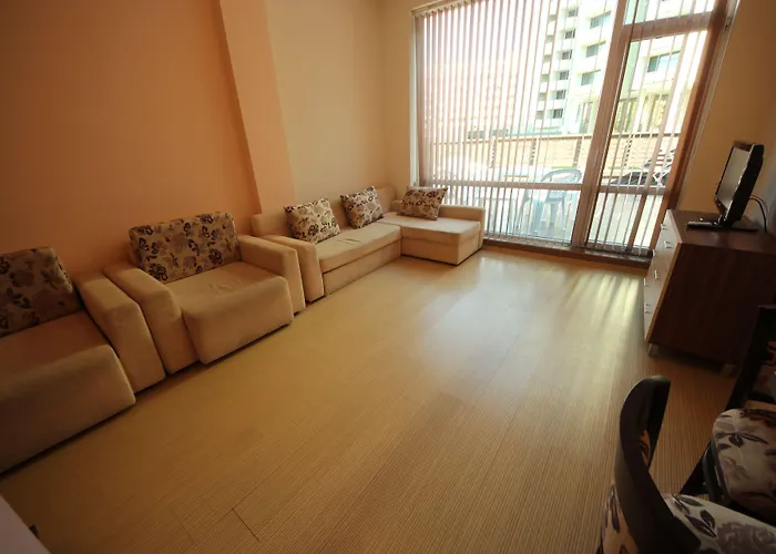 менада съни бийч плаза *