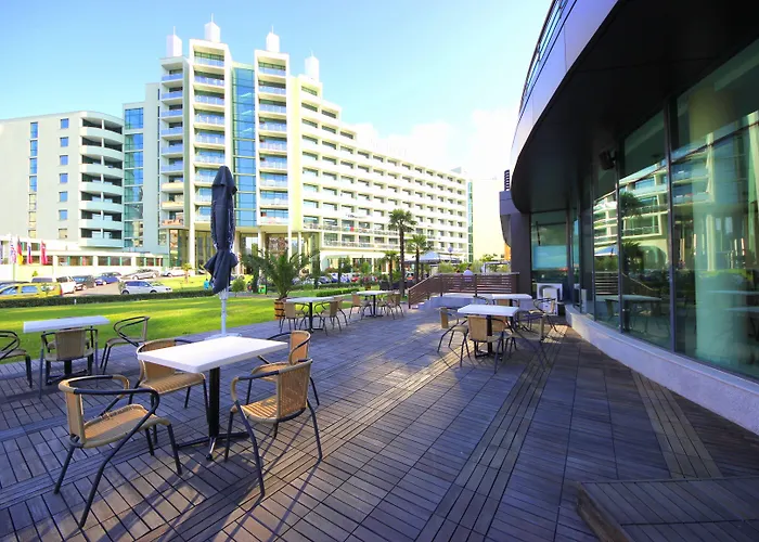 менада съни бийч плаза Апартамент *