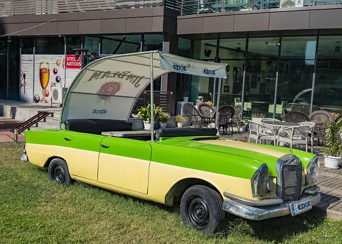 Апартамент менада съни бийч плаза