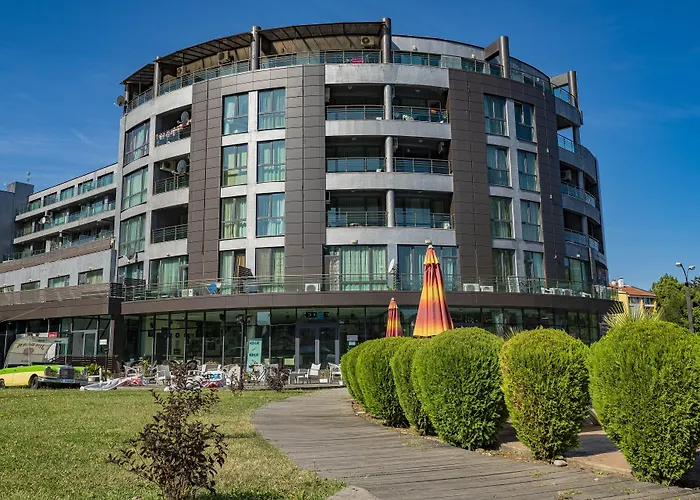 менада съни бийч плаза * Слънчев бряг