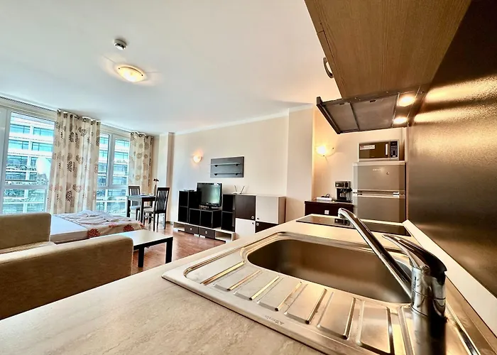 менада съни бийч плаза Апартамент *