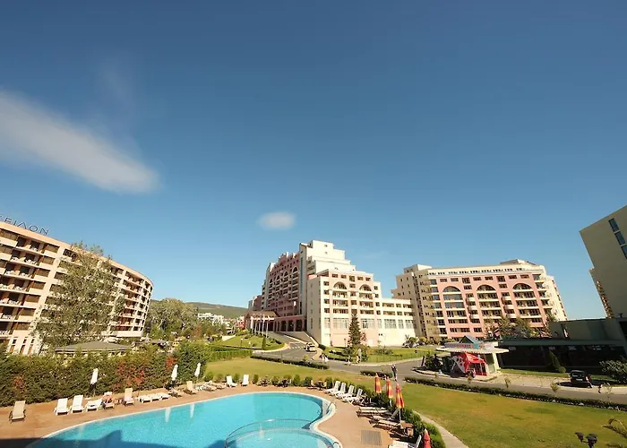 менада съни бийч плаза Слънчев бряг