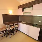 Menada Sunny Plaza