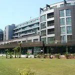 Menada Sunny Plaza Apartment