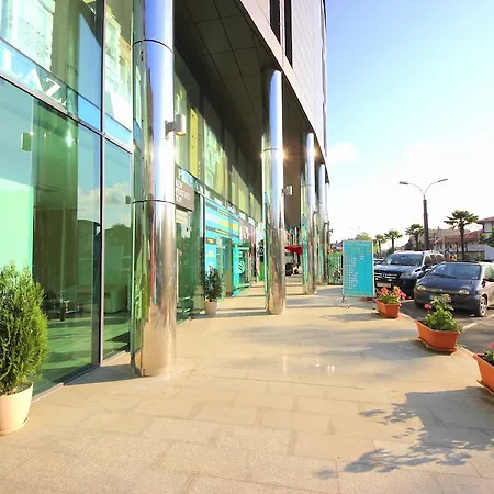Menada Sunny Plaza 아파트 *